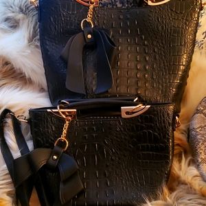 Two bags for the price of one. Perfect for Travel or weekend!